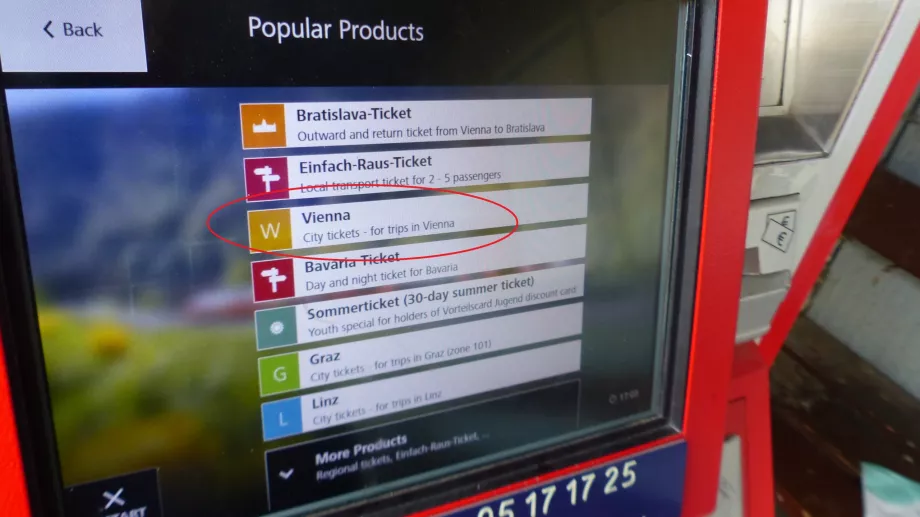 Val av biljett till Wien i biljettautomaten ÖBB/VOR