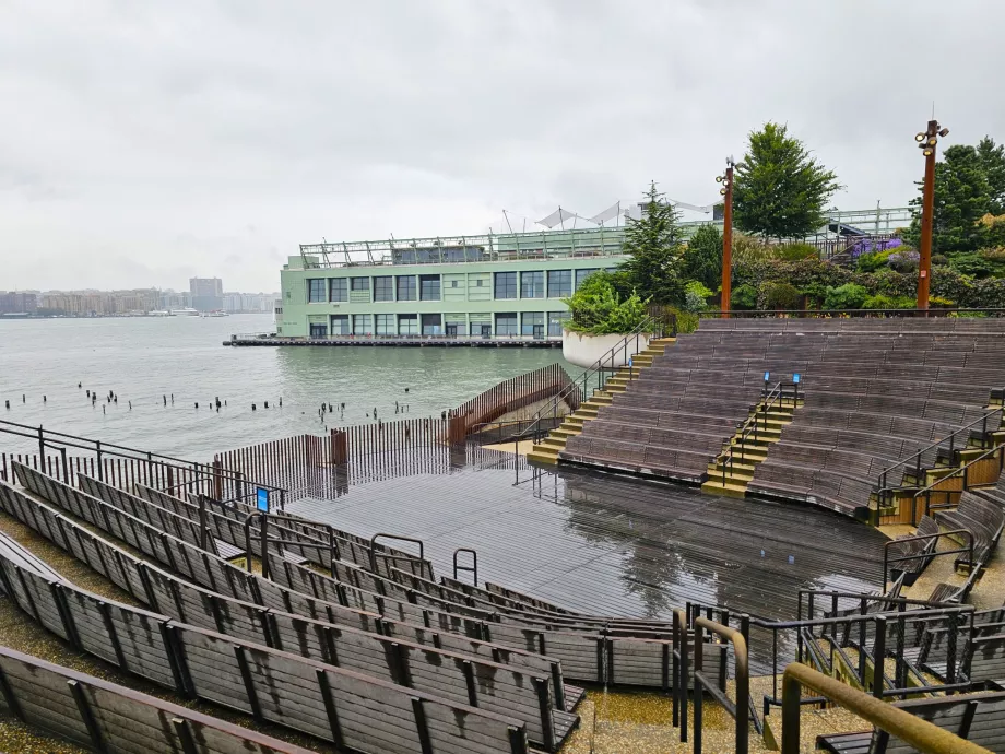 Little Island, amfiteater