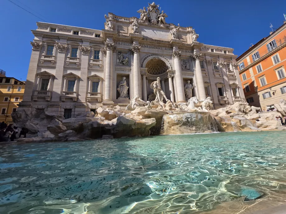 Fontana di Trevi, vy från det betalda galleriet