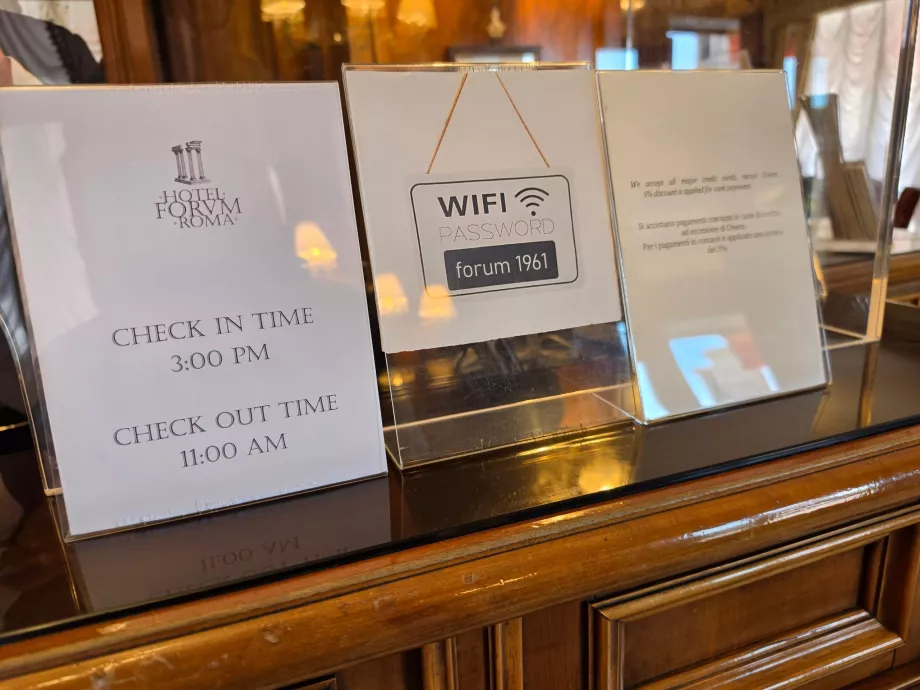 Wi-fi och information om incheckning och utcheckning