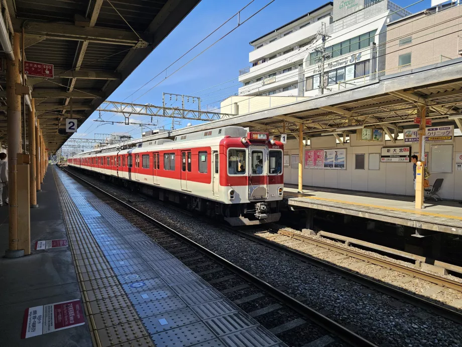 Kintetsu-tåg