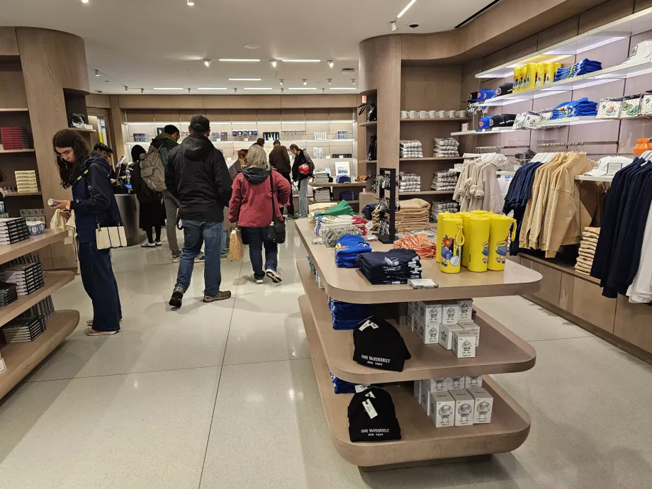 Summit One Vanderbilt, presentbutik