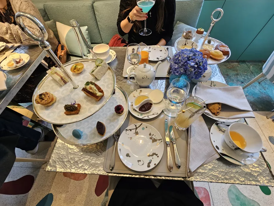 Blue Box, festmåltiden