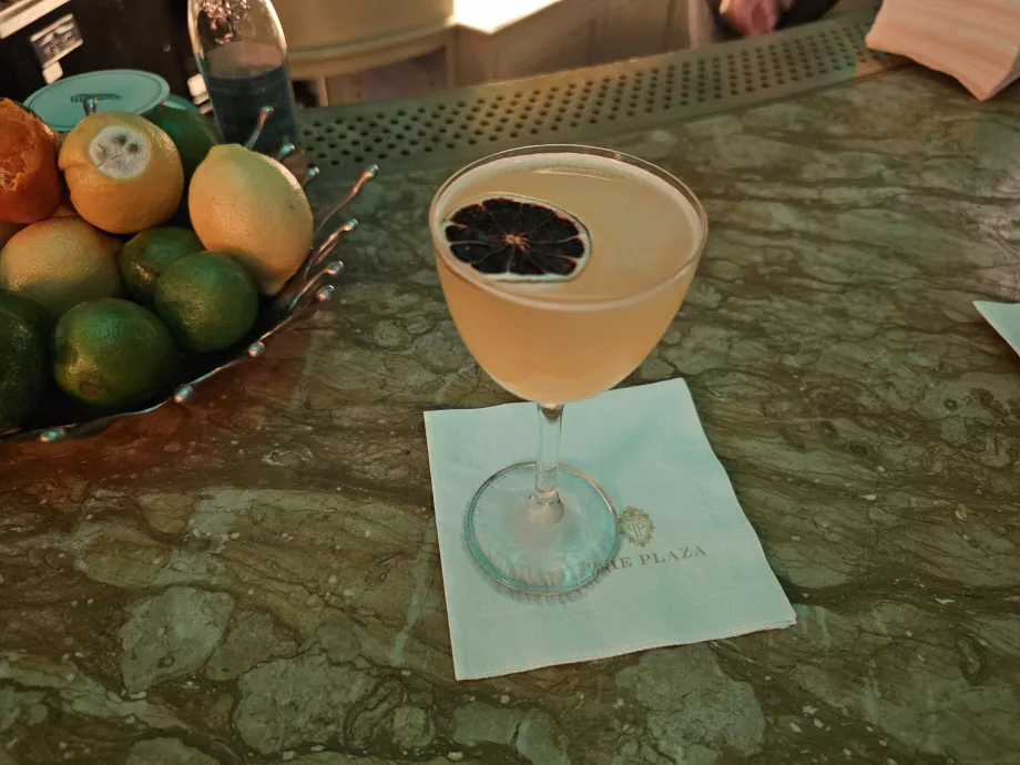 Cocktail på restaurang Palm Court