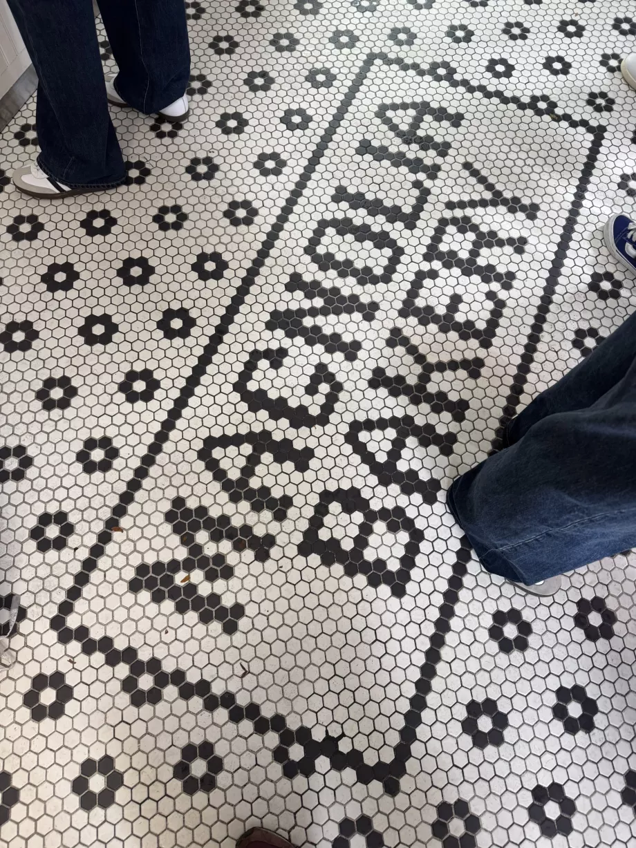 Magnolia Bageri, skylt