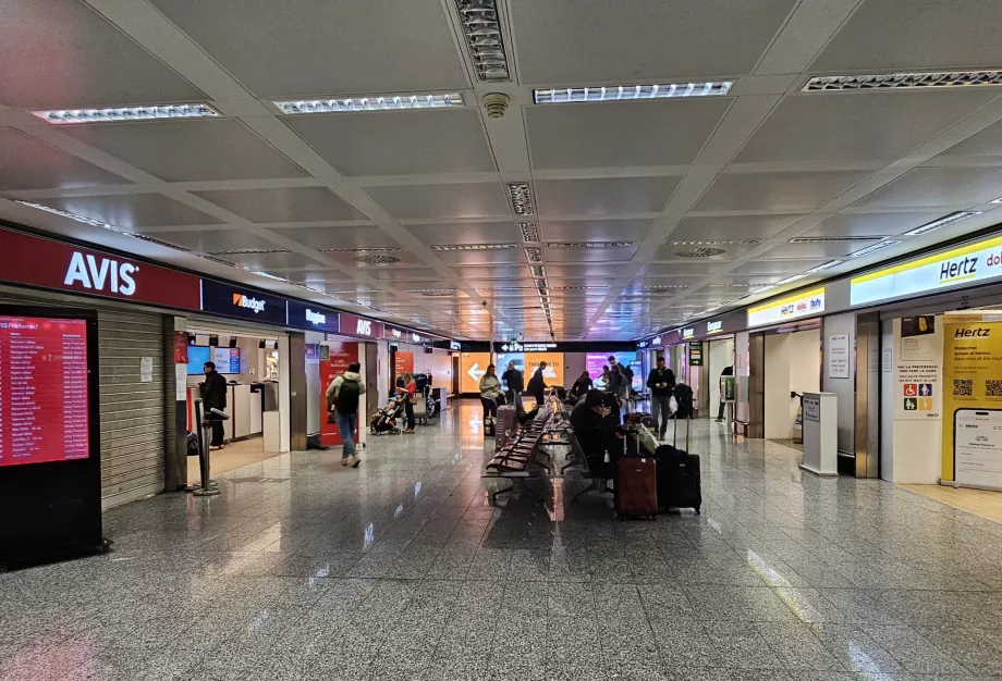Biluthyrning, Terminal 1