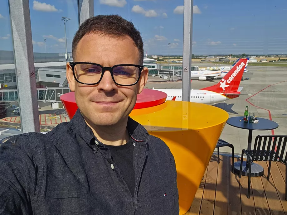 Jag på loungens observationsdäck
