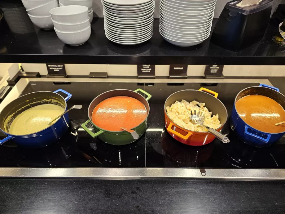 Lunchmeny, varma måltider