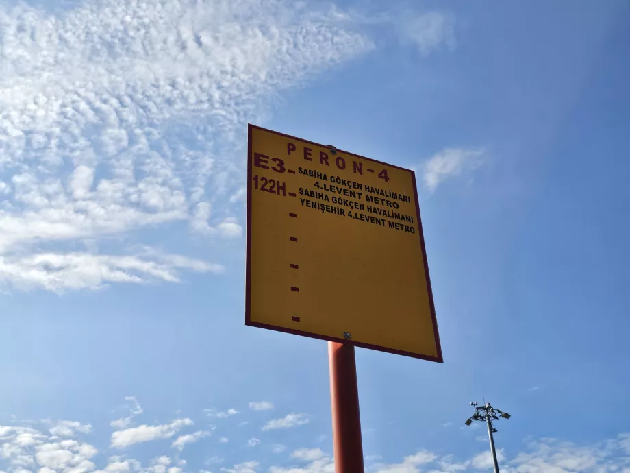 Skyltar för lokala busshållplatser