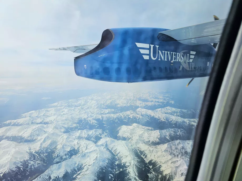 Universal Air på flyg Pécs - München