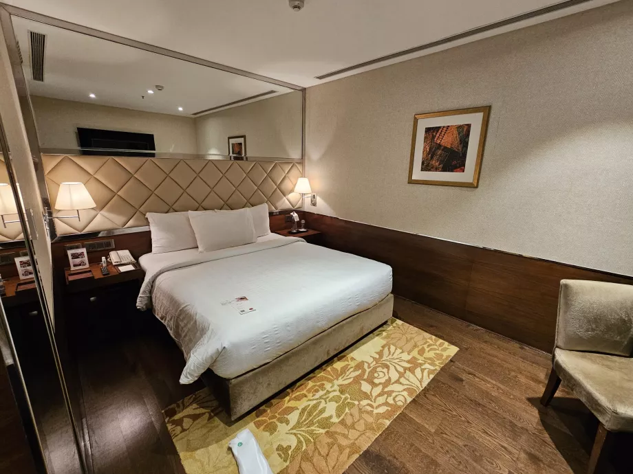 Niranta transit hotell