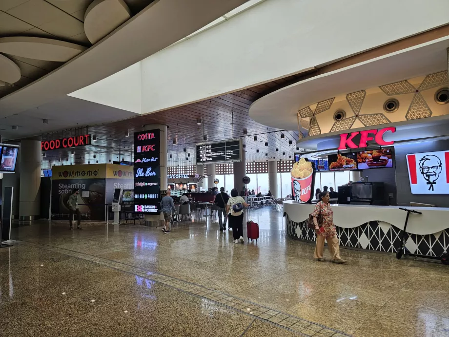 Food Court, Transit Zone, Terminal 2