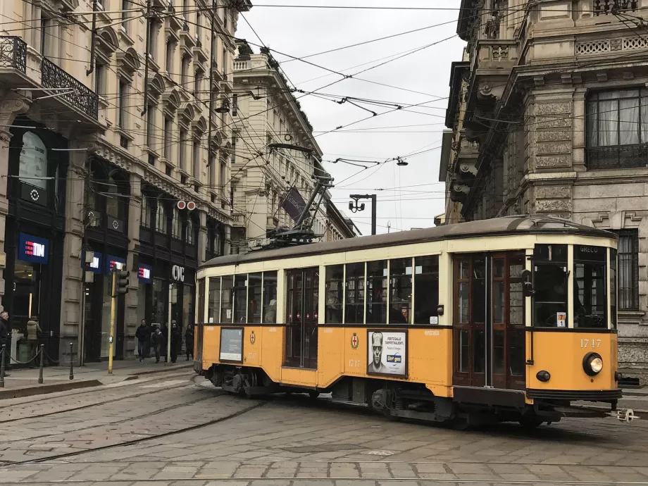 Historisk spårvagn i Milano