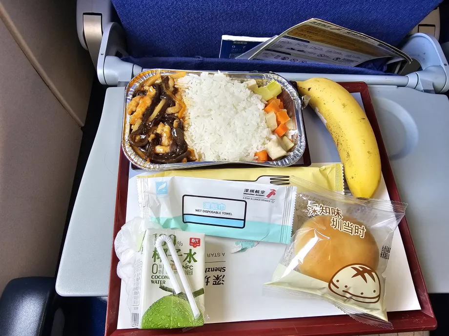 Mat på flygningen Shenzhen-Singapore