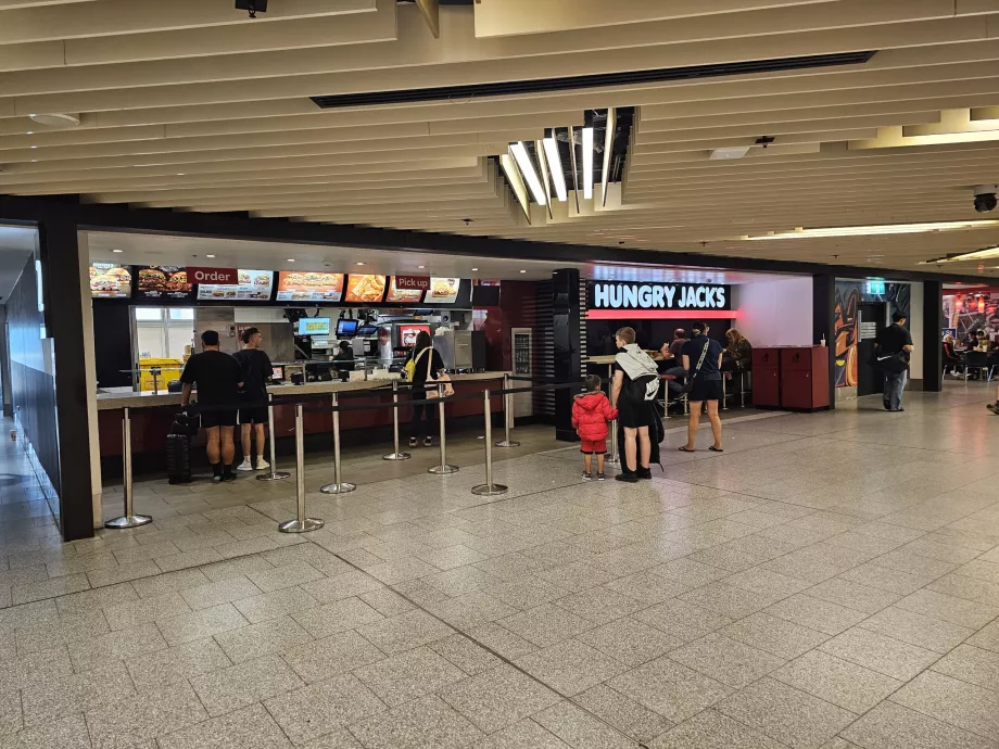 Food Court, Transit Zone, Terminal 2